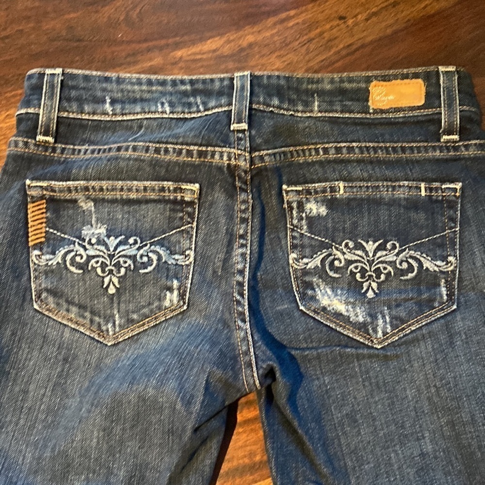 Sz 26 Paige Denim Cut Off Jean Short 11.5” Inseam Medium Wash Rear Pocket Detail - Picture 5 of 6